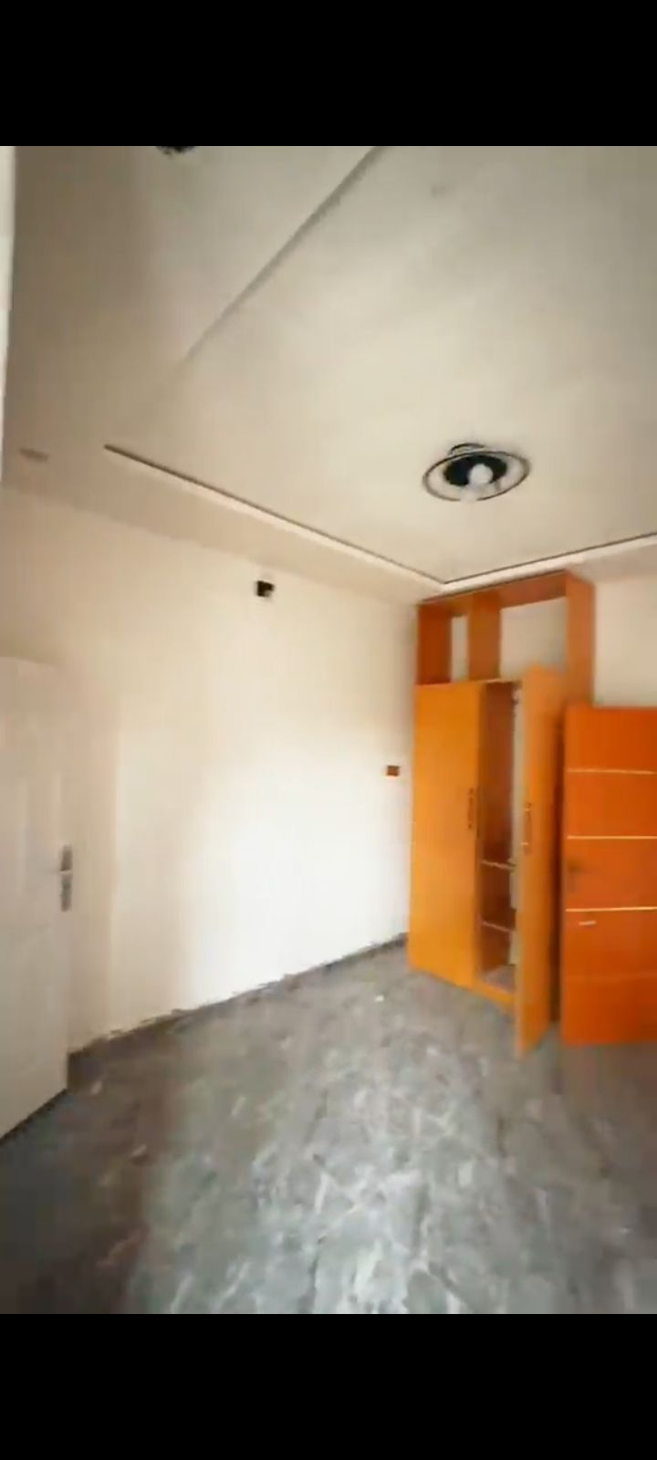 4 BEDROOM TERRACE DUPLEX FOR SALE FEATURES 🌹 ▪️ Gated Estate ▪️ Fitted Kitchen ▪️ Brand New ▪️ Modern Day POP Ceiling ▪️ Detailed finishing ▪️ Wardrobes ▪️ Water heater ▪️ Heat extractor ▪️ Ample parking space TITLE : CofO, BUILDING APPROVAL and SURVEY PLAN — ₦240,000,000/year | GidiStay — 4 bed duplex in Agege (interior)