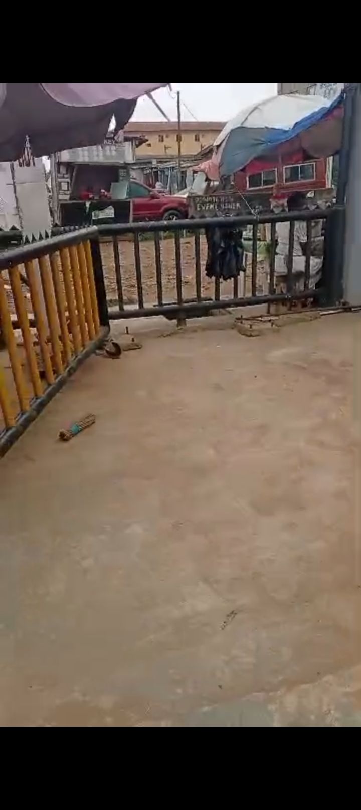 Filling station for sale at Ijegun, Ikotun Lagos — ₦700,000,000 | GidiStay — 1 bed commercial in Ikotun, Lagos, Lagos (interior)