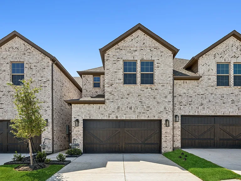 4 Beds 3 Baths Plano Texas 1,903Sqft — $519,000 | GidiStay — 4 bed  in Plano (main view)