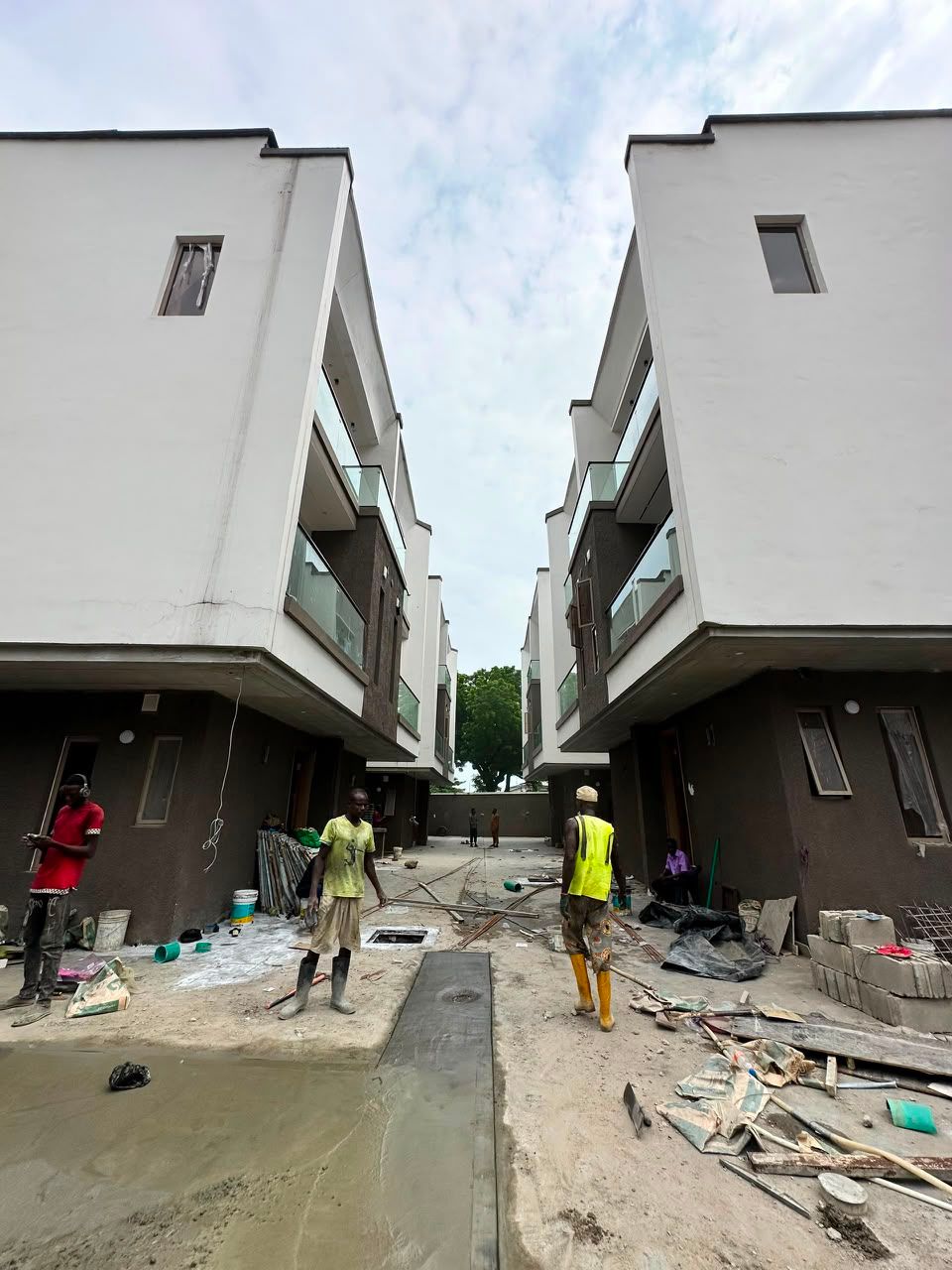 4-Bedroom Semi Detached Duplex With For Sale in Adeniyi Jones Ikeja, Lagos — ₦470,000,000 | GidiStay — 1 bed duplex in Ikeja, Lagos (additional view)