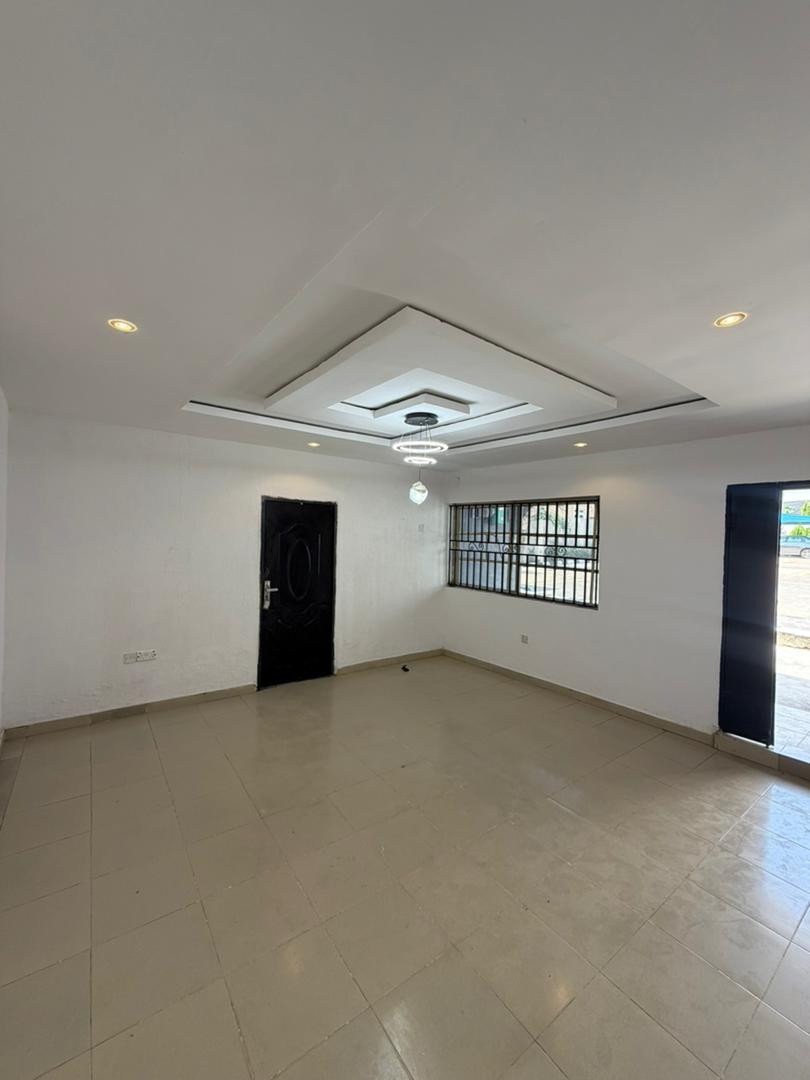 2-Bedroom House For Rent in Akobo, Ibadan — ₦2,500,000/year | GidiStay — 2 bed house in Akobo, Ibadan (main view)