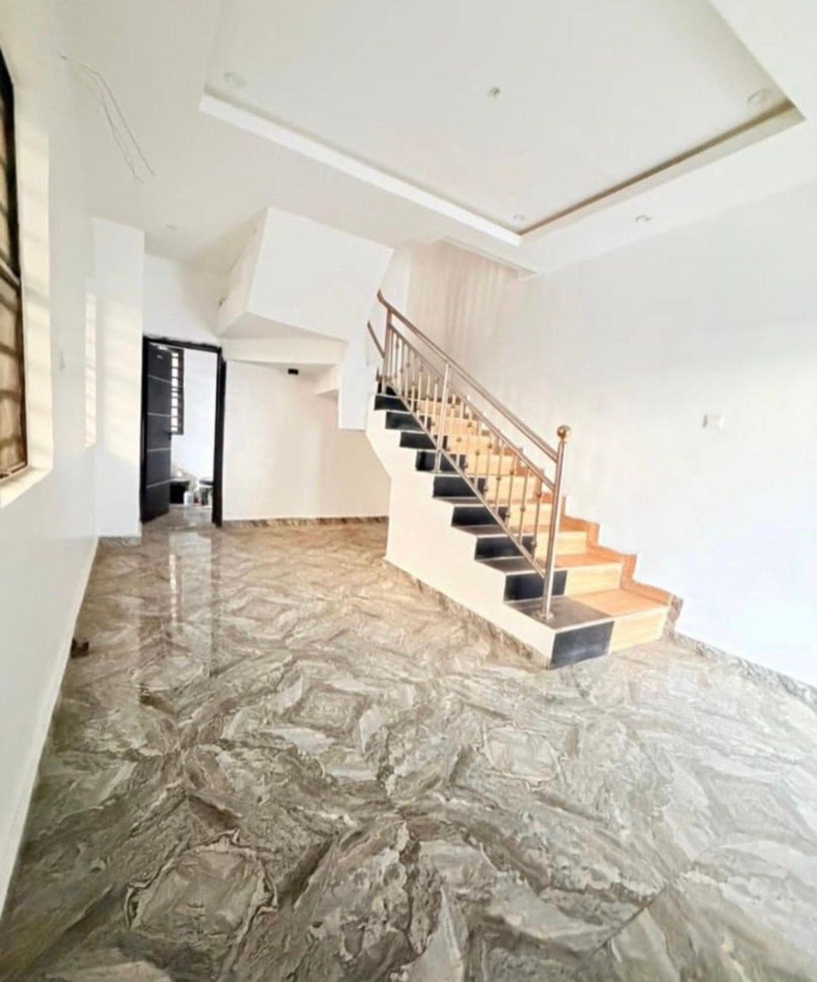 LUXURIOUSLY BUILT 4 BEDROOM SEMI DETACHED DUPLEX PLUS BQ — ₦260,000,000 | GidiStay — 4 bed duplex in Surulere (additional view)
