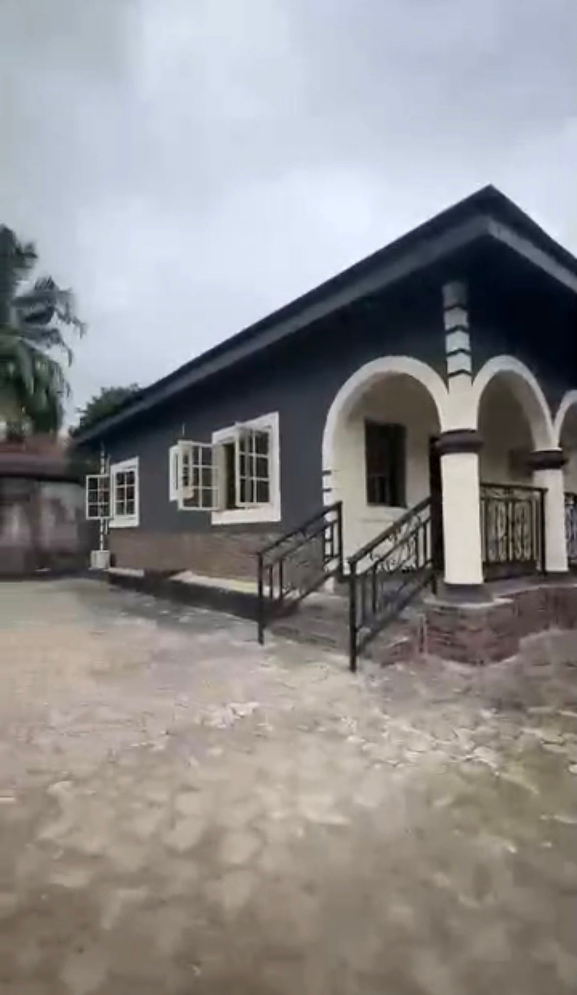 4-BEDROOM BUNGALOW FOR SALE IN IWOFE PORTHACOURT — ₦100,000,000 | GidiStay — 1 bed house in Porthacourt, Porthacourt (main view)