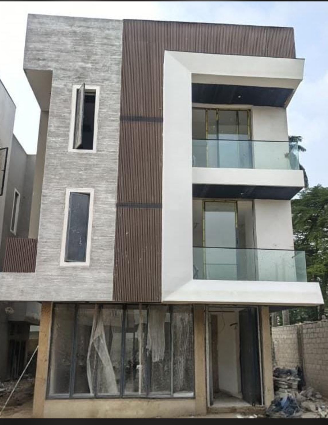 4-Bedroom Semi-Detached Duplex with BQ for Sale in Parkview, Ikoyi, Lagos — ₦1,700,000,000 | GidiStay — 4 bed duplex in Parkview , Ikoyi, Lagos (interior)