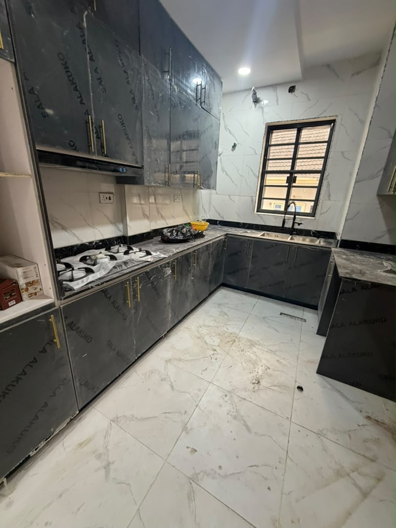 2-Bedroom Apartment For Rent in ologolo, Lagos — ₦7,000,000/year | GidiStay — 2 bed apartment in ologolo, Lagos (additional view)