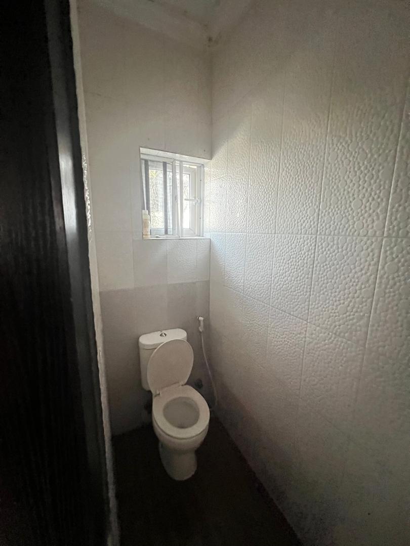 2-Bedroom Apartment For Rent in Magodo, Lagos — ₦4,000,000/year | GidiStay — 2 bed apartment in Magodo, Lagos (bedroom view)