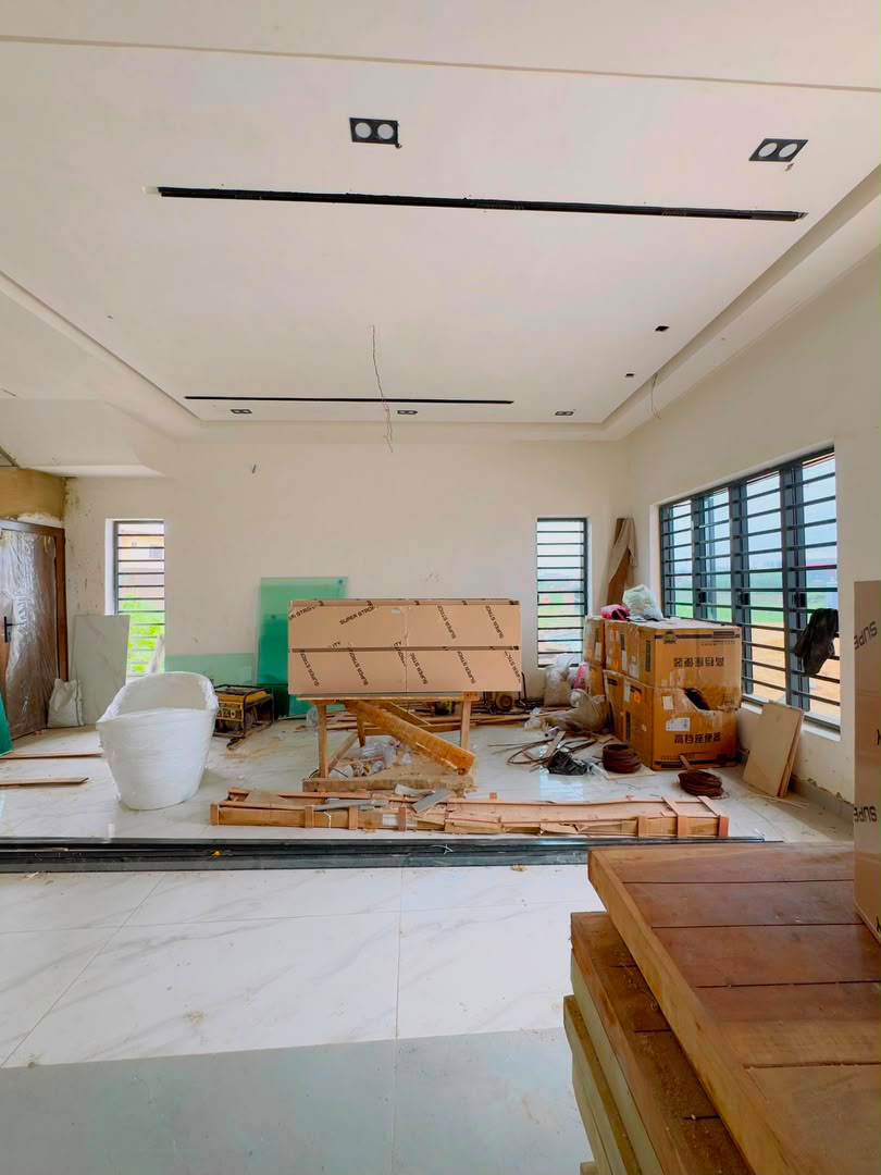 4 Bedroom Duplex For Sale in Opebi Ikeja, Lagos — ₦450,000,000 | GidiStay — 1 bed duplex in Ikeja, Lagos (additional view)