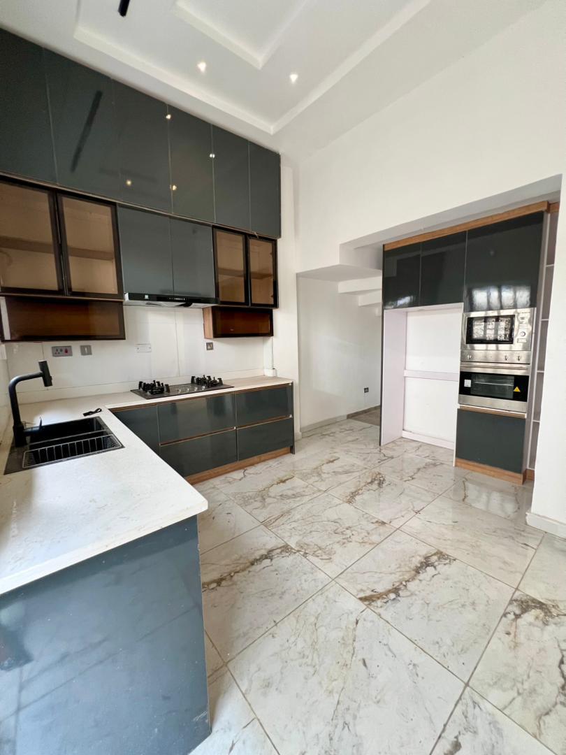 5-Bedroom Duplex For Sale in Ikoyi, Lagos — ₦1,500,000,000 | GidiStay — 5 bed duplex in Ikoyi, Lagos (interior)