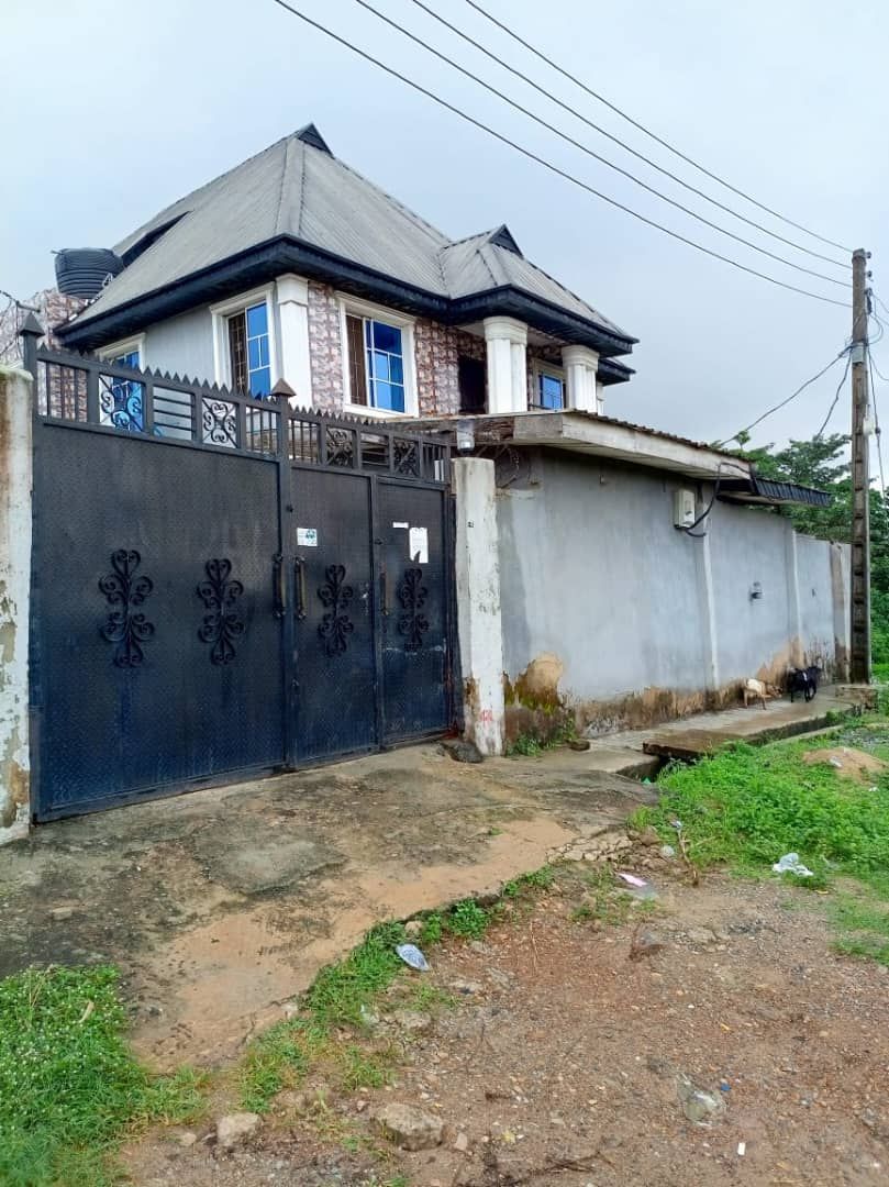 3-Bedroom House For Sale in Ikorodu, Lagos — ₦180,000,000 | GidiStay — 3 bed house in Ikorodu, Lagos (main view)