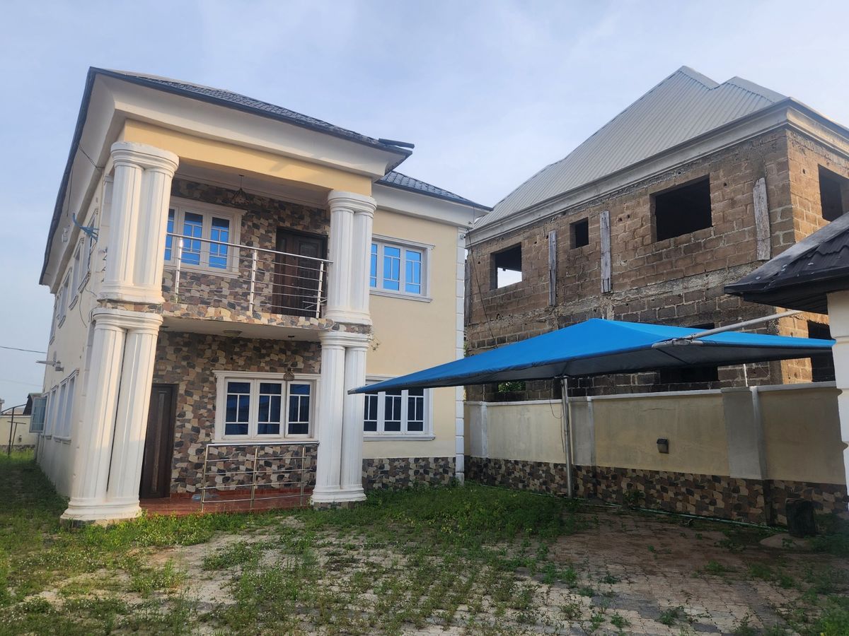 5-Bedroom Duplex For Rent in Tipper garage akala express, Ibadan — ₦2,500,000/year | GidiStay — 5 bed duplex in Tipper garage akala express, Ibadan (main view)