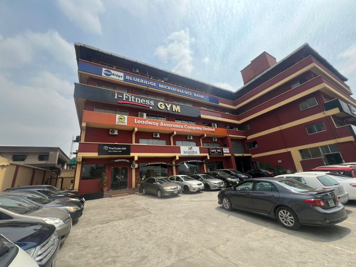 Commercial Property For Sale in Ikeja, Lagos — ₦4,500,000,000 | GidiStay — 1 bed commercial in Ikeja, Lagos (main view)