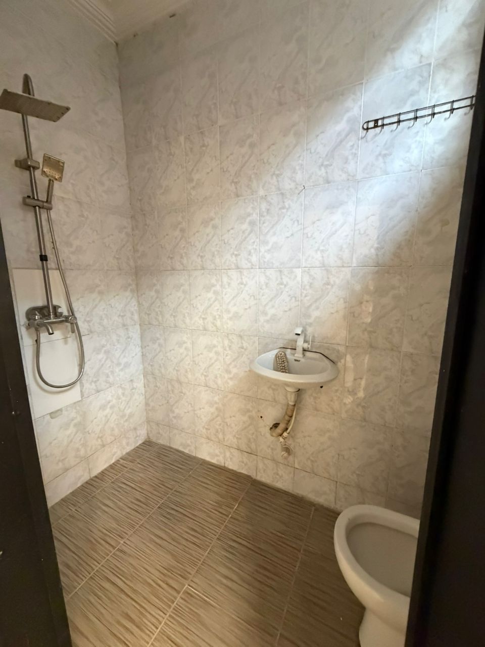 Studio room For Rent in Lekki Phase 1, Lagos — ₦1,800,000/year | GidiStay — 1 bed studio in Lekki Phase 1, Lagos (additional view)