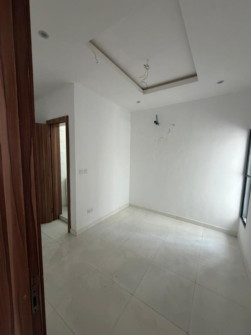 1-Bedroom Apartment For Rent in Chevron, Lagos — ₦4,000,000/year | GidiStay — 1 bed apartment in Chevron, Lagos (main view)