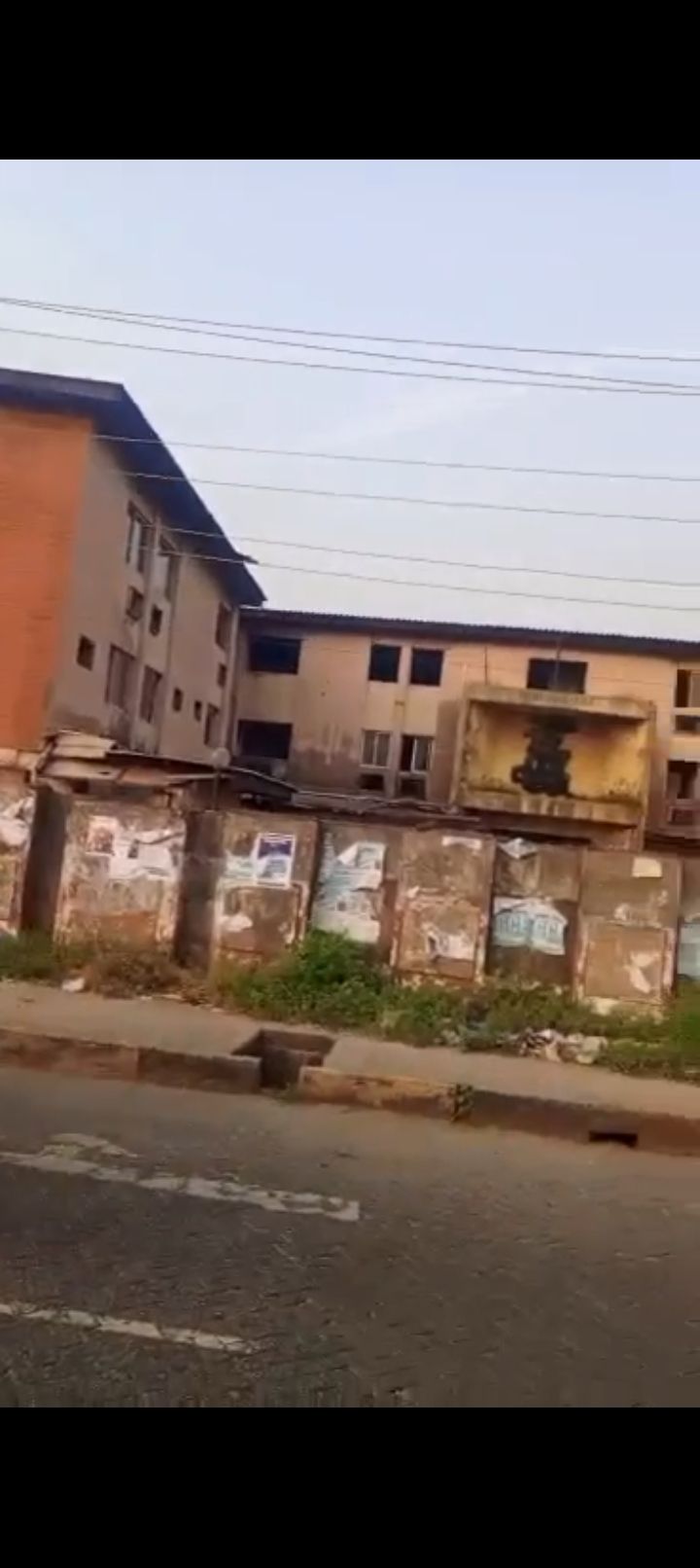 1½ PLOTS OF LAND TOGETHER FOR SALES ON A MAJOR ROAD At IPAJA LAGOS WITH C OF O — ₦350,000,000 | GidiStay — 1 bed land in Ipaja, Lagos (interior)