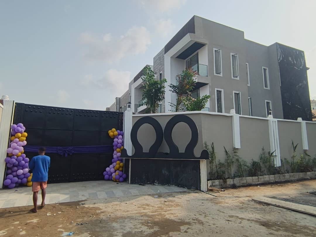 4-Bedroom Semi-Detached Duplex with BQ for Sale in Parkview, Ikoyi, Lagos — ₦1,700,000,000 | GidiStay — 4 bed duplex in Parkview , Ikoyi, Lagos (main view)