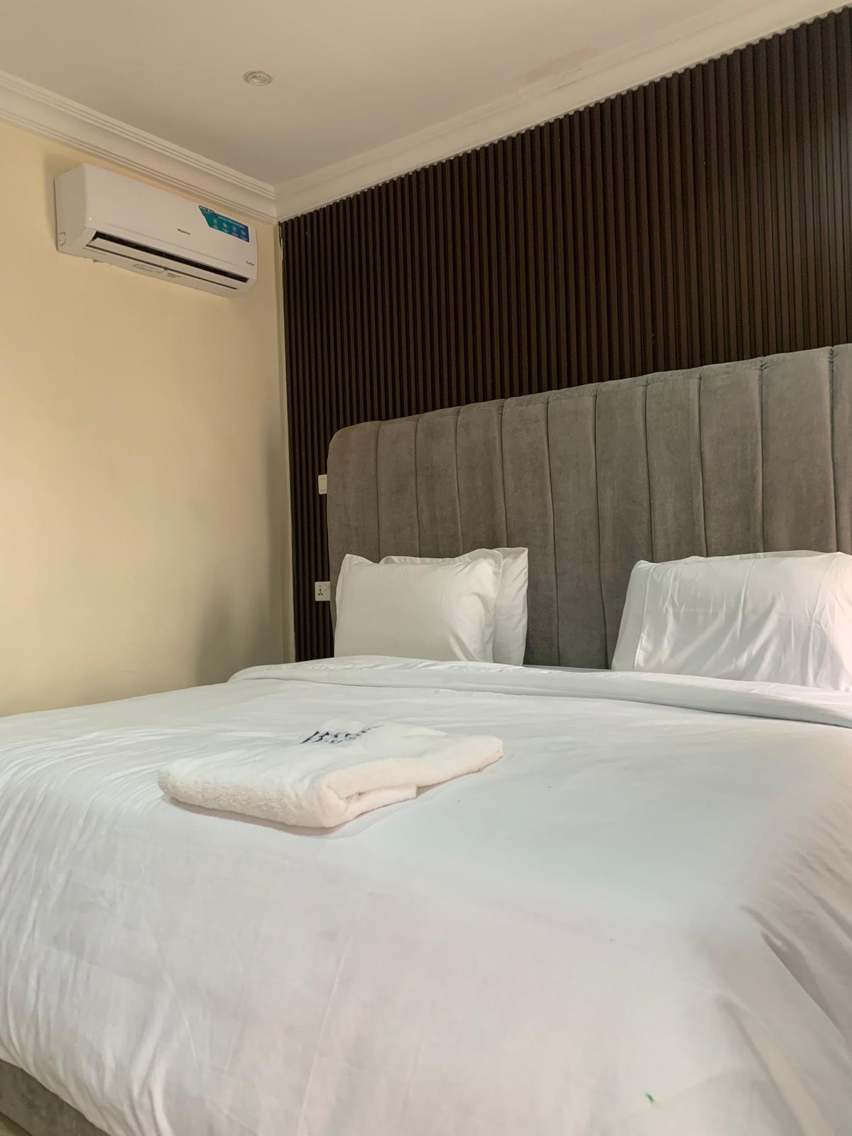 Suite — ₦70,000/night | GidiStay — 1 bed hotel in Bodija, Ibadan (interior)