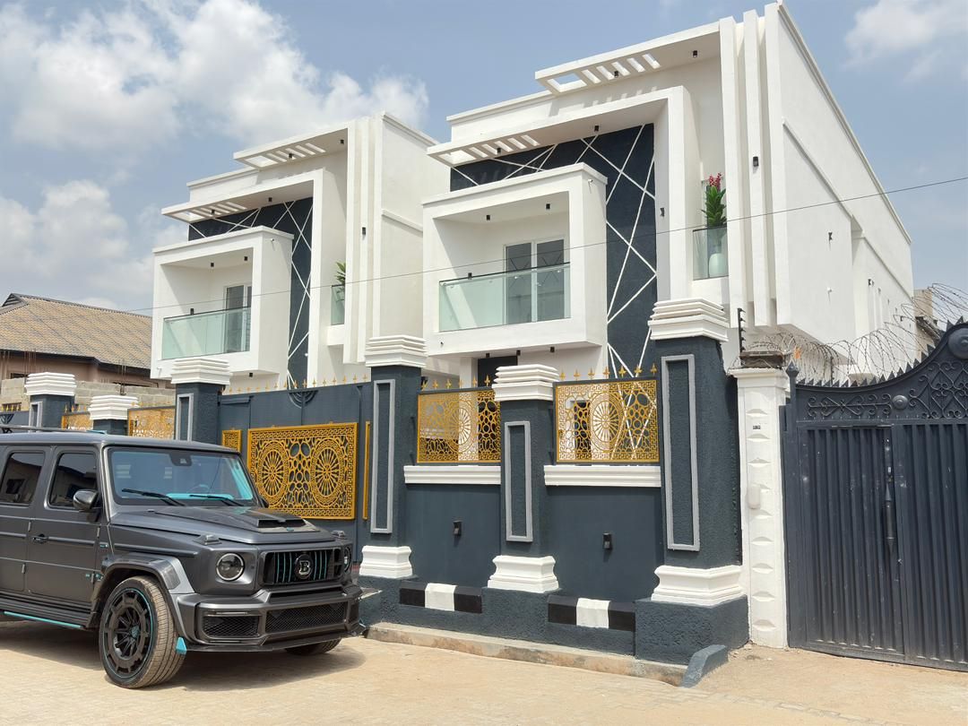 5-Bedroom Hotel For Sale in Abule Egba, Lagos — ₦300,000,000 | GidiStay — 5 bed hotel in Abule Egba, Lagos (main view)