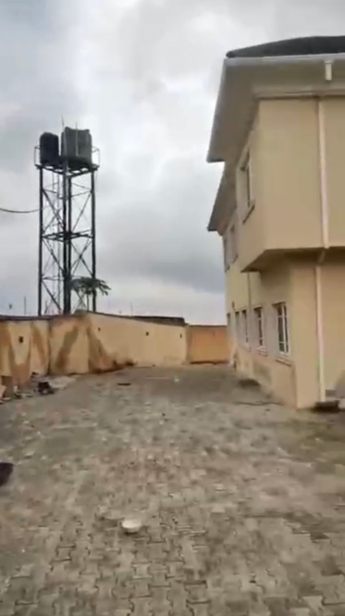 FOR SALE: A FULLY DETACHED DUPLEX WITH BQ — ₦220,000,000 | GidiStay — 5 bed duplex in  (interior)