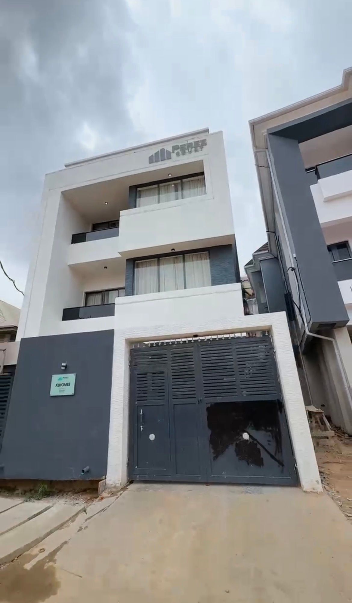 1-studio Apartment For sale in Surulere, Lagos — ₦60,000,000 | GidiStay — 1 bed apartment in Surulere, Lagos (main view)